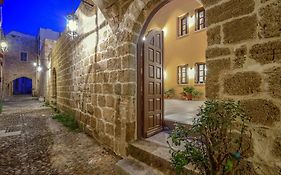 Spanish Knights Inn